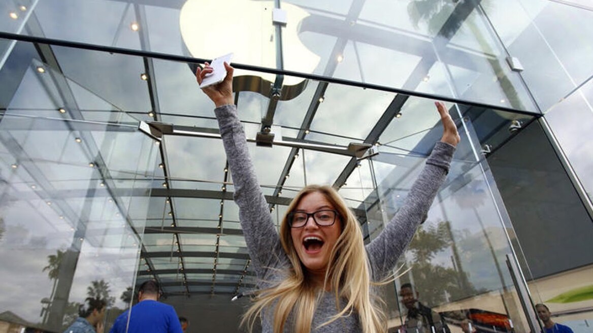 Με ρεκόρ πωλήσεων φτάνουν στα ελληνικά καταστήματα τα νέα iPhone 6s